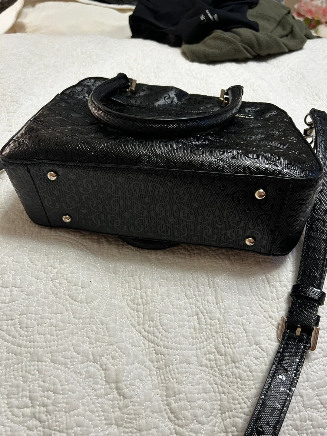 Guess Black Quilted Dome Satchel image indicator(3)