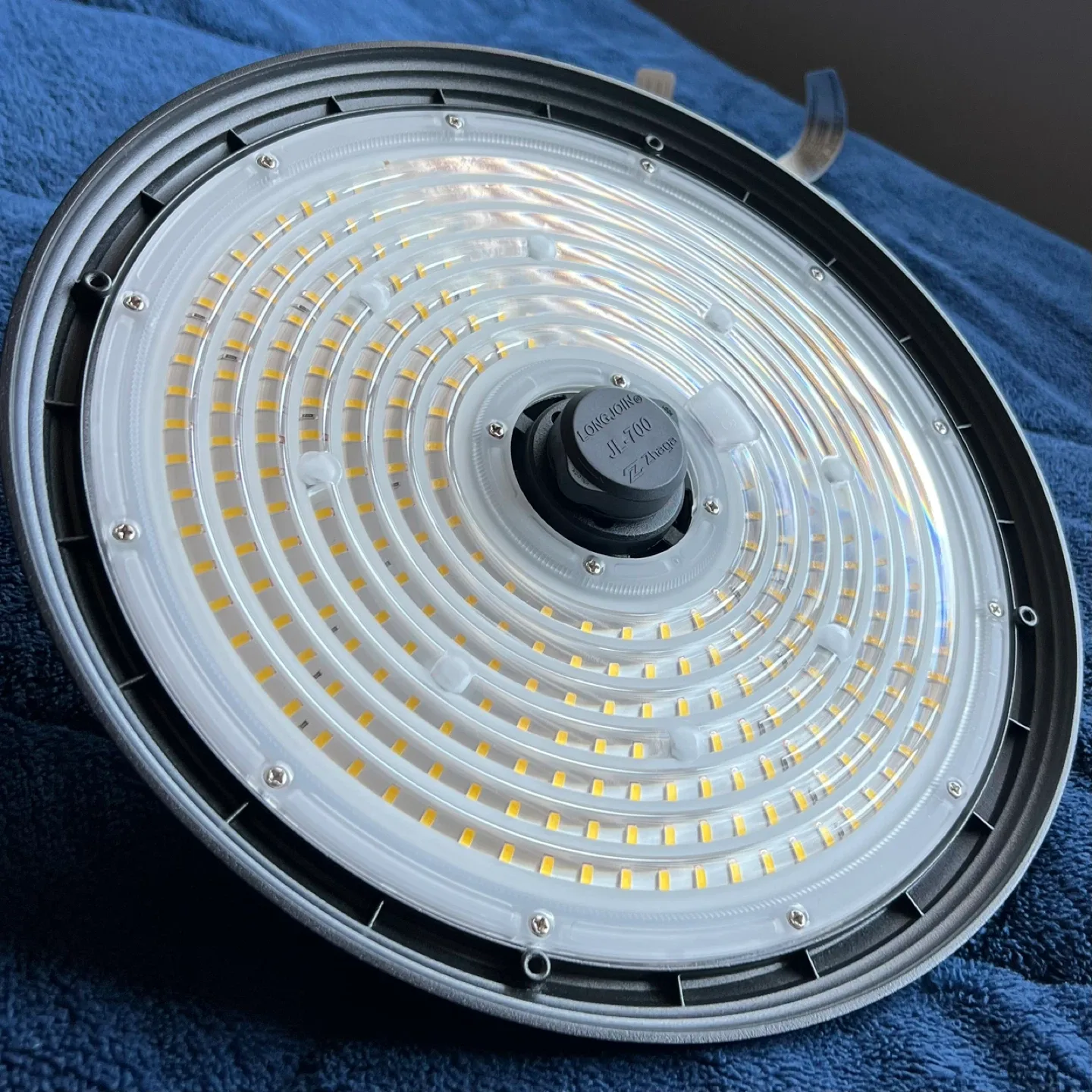 LED UFO High Bay Light – Adjustable 100W / 125W / 150W – 5700K image indicator(2)