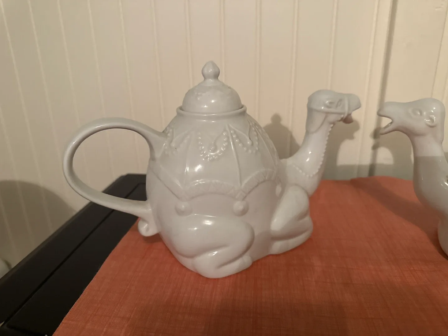 Camel Teapots - Set of 2 image indicator(3)