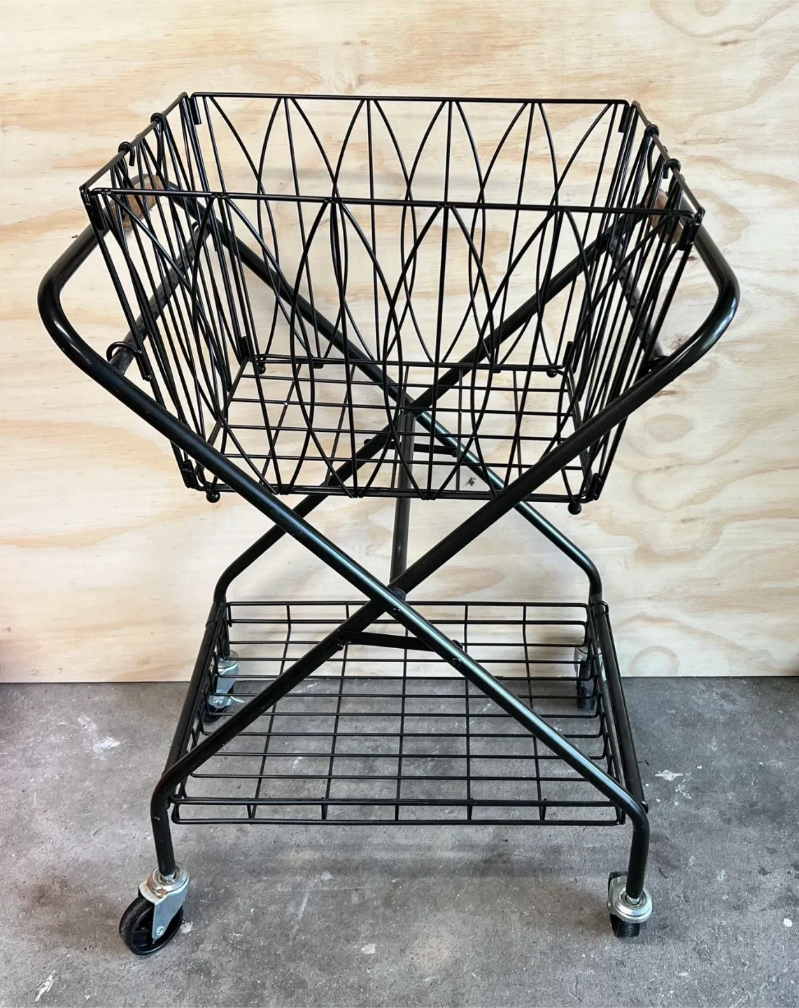 Collapsible Metal Laundry Cart image indicator(4)