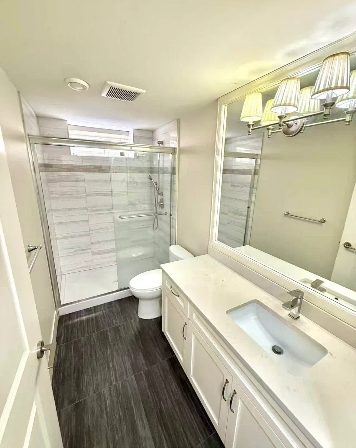 Room For rent image indicator(6)