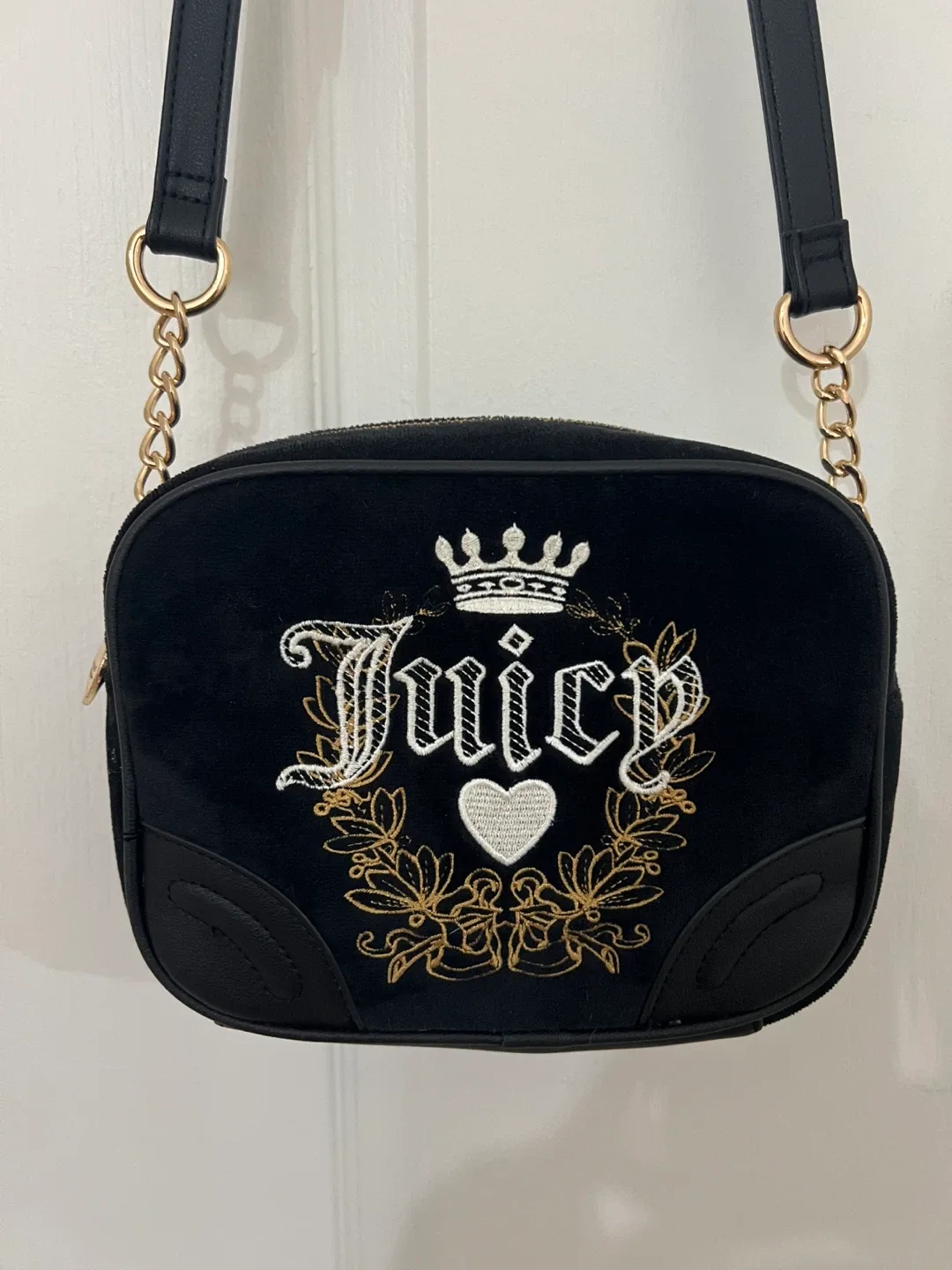 Juicy Couture Black Crossbody Bag image indicator(2)