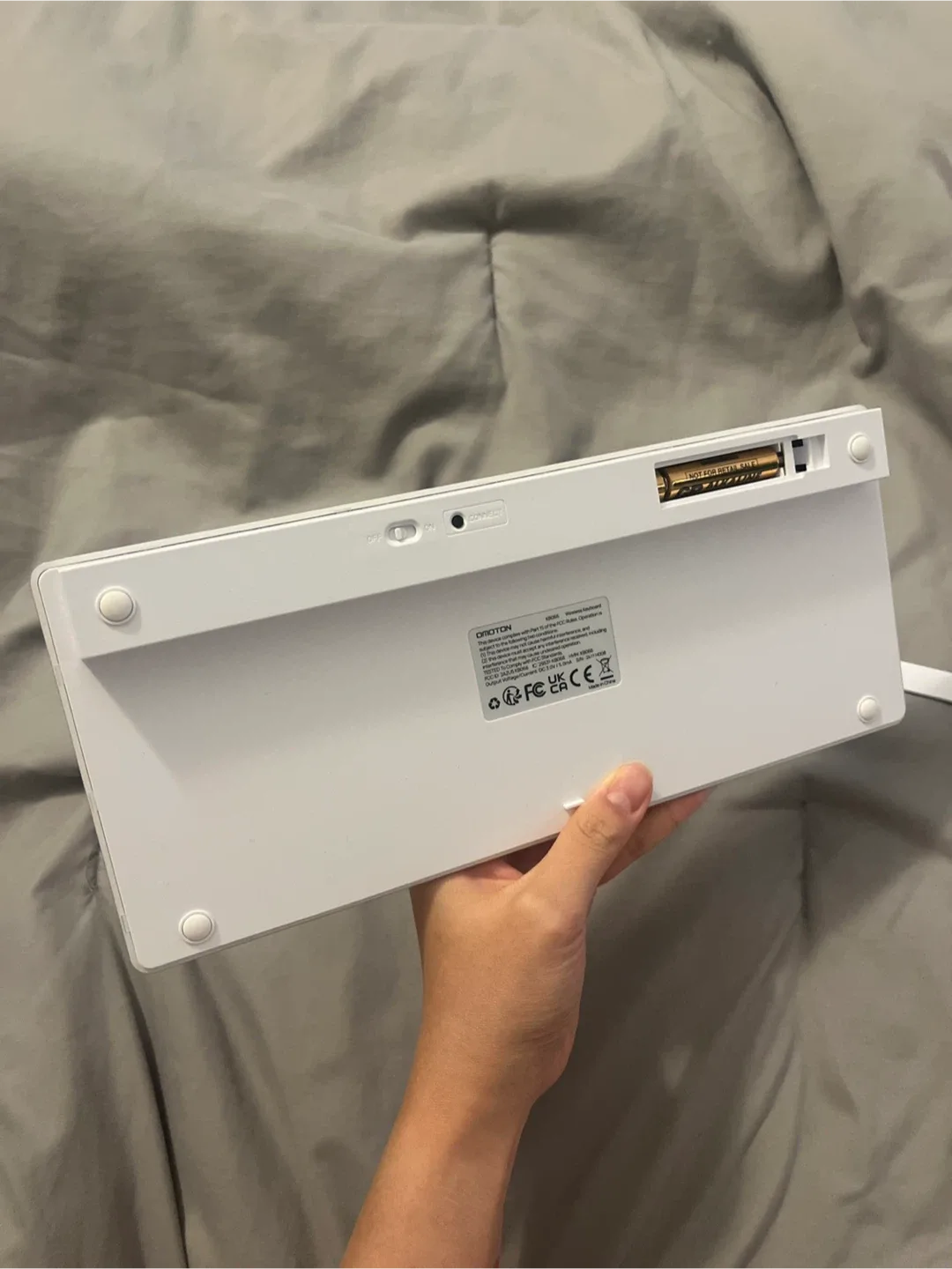 OMOTON Bluetooth Keyboard - iPad Compatible image indicator(2)