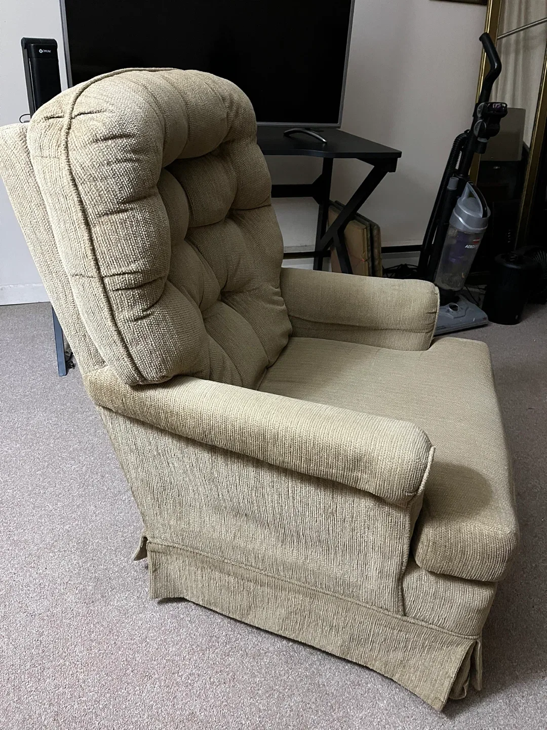 FREE Beige Rocking Chair image indicator(2)