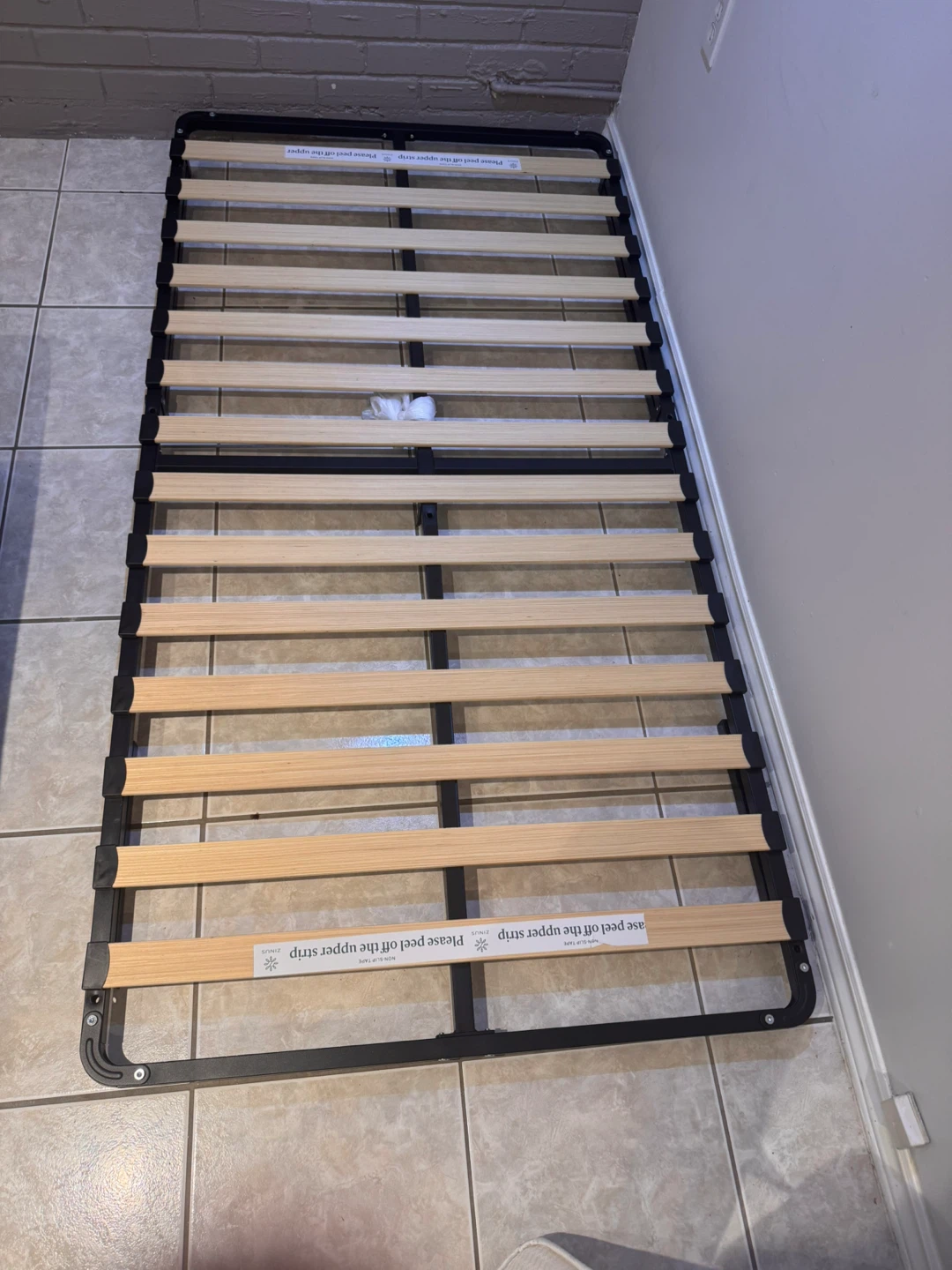 Single bed mattress and Bed frame - photo 5