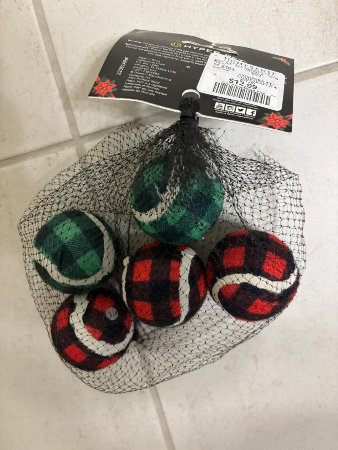 Hyper Pet Holiday Plaid Balls - 5 Pack image indicator(3)