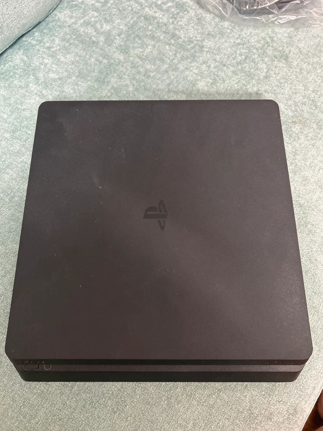 PlayStation 4 Slim with 2 Controllers - photo 2