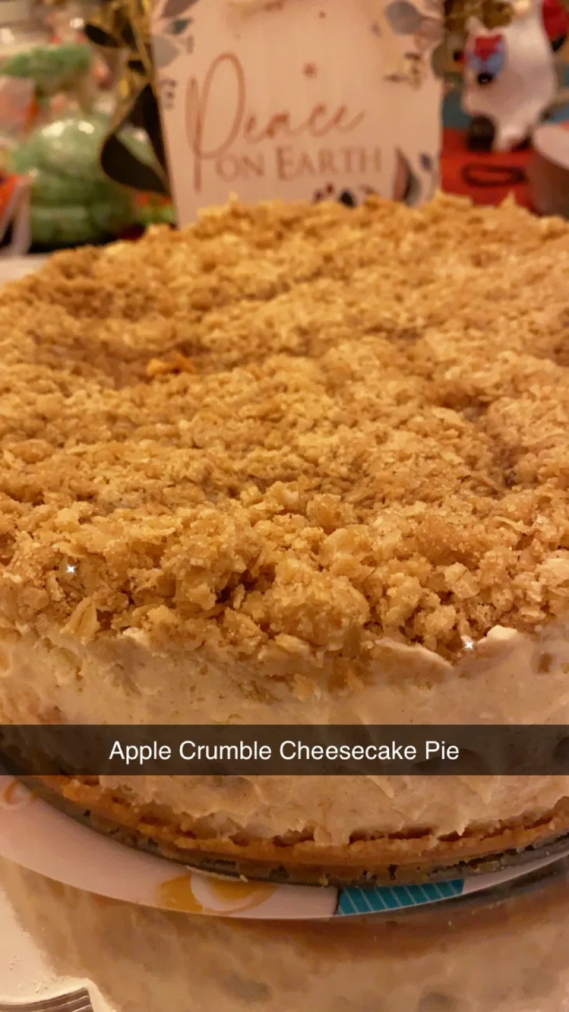 Homemade Apple Crumble Cheesecake Pie image indicator(4)