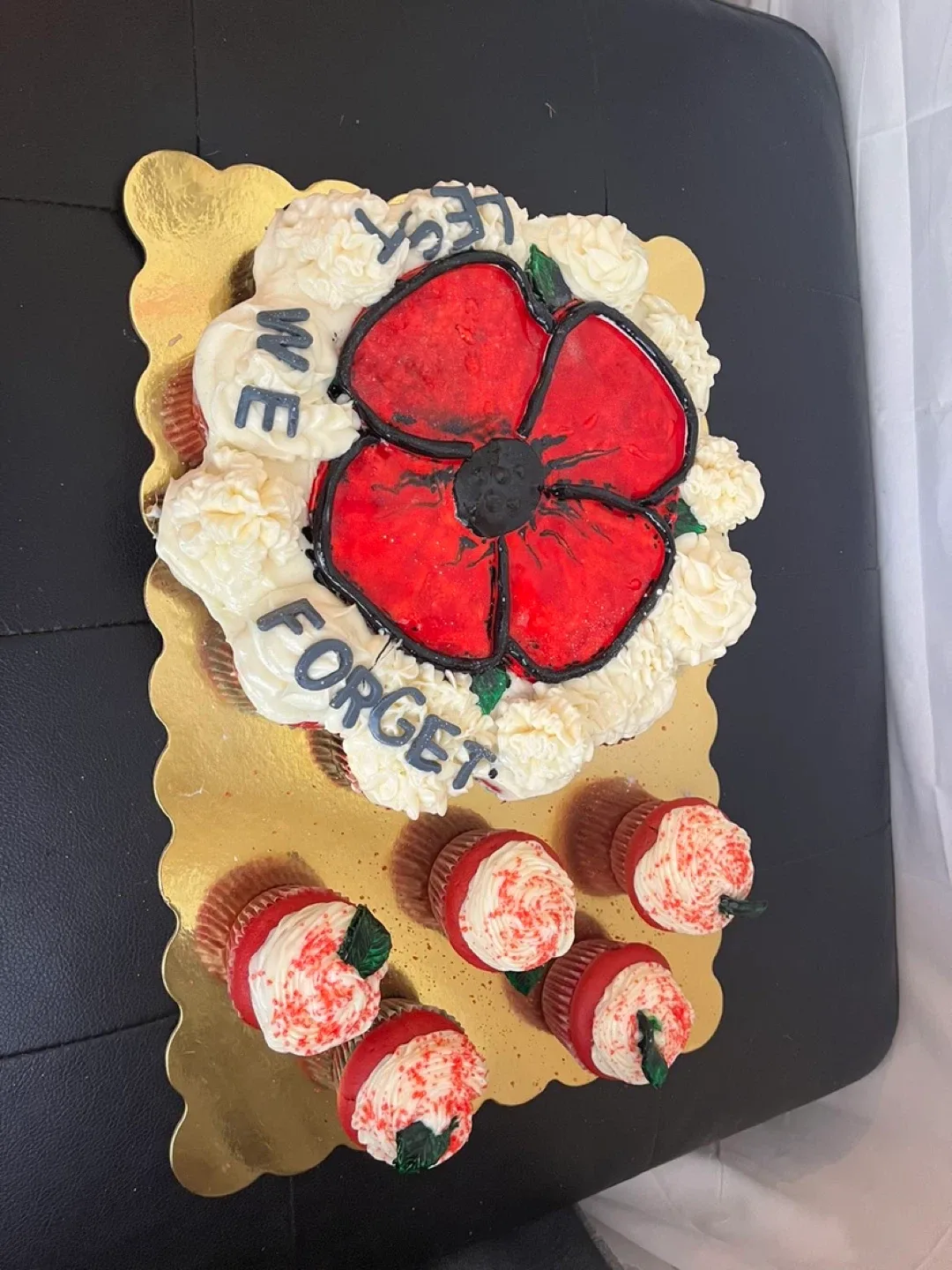 Homemade Apple Crumble Cheesecake Pie image indicator(5)