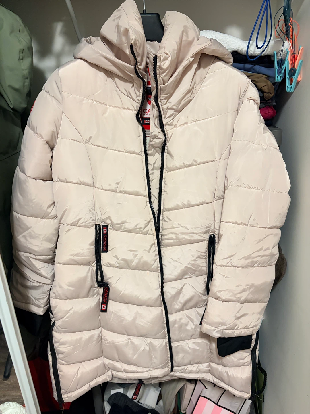 Canada Weathergear Puffer Jacket - Size L