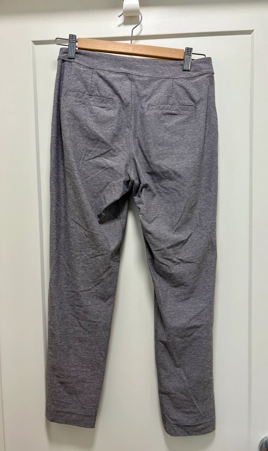 Lululemon Grey Jogger Pants - photo 2