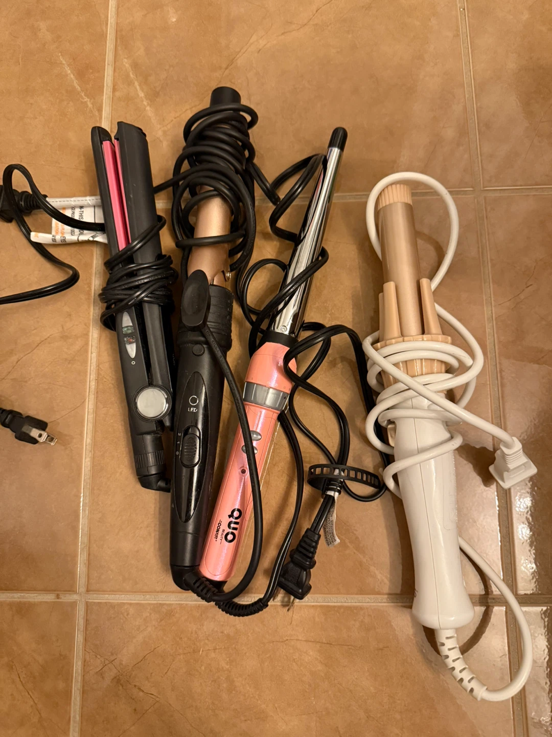 Hair Styling Tools: Conair Flat Iron, Quo Curling Wand