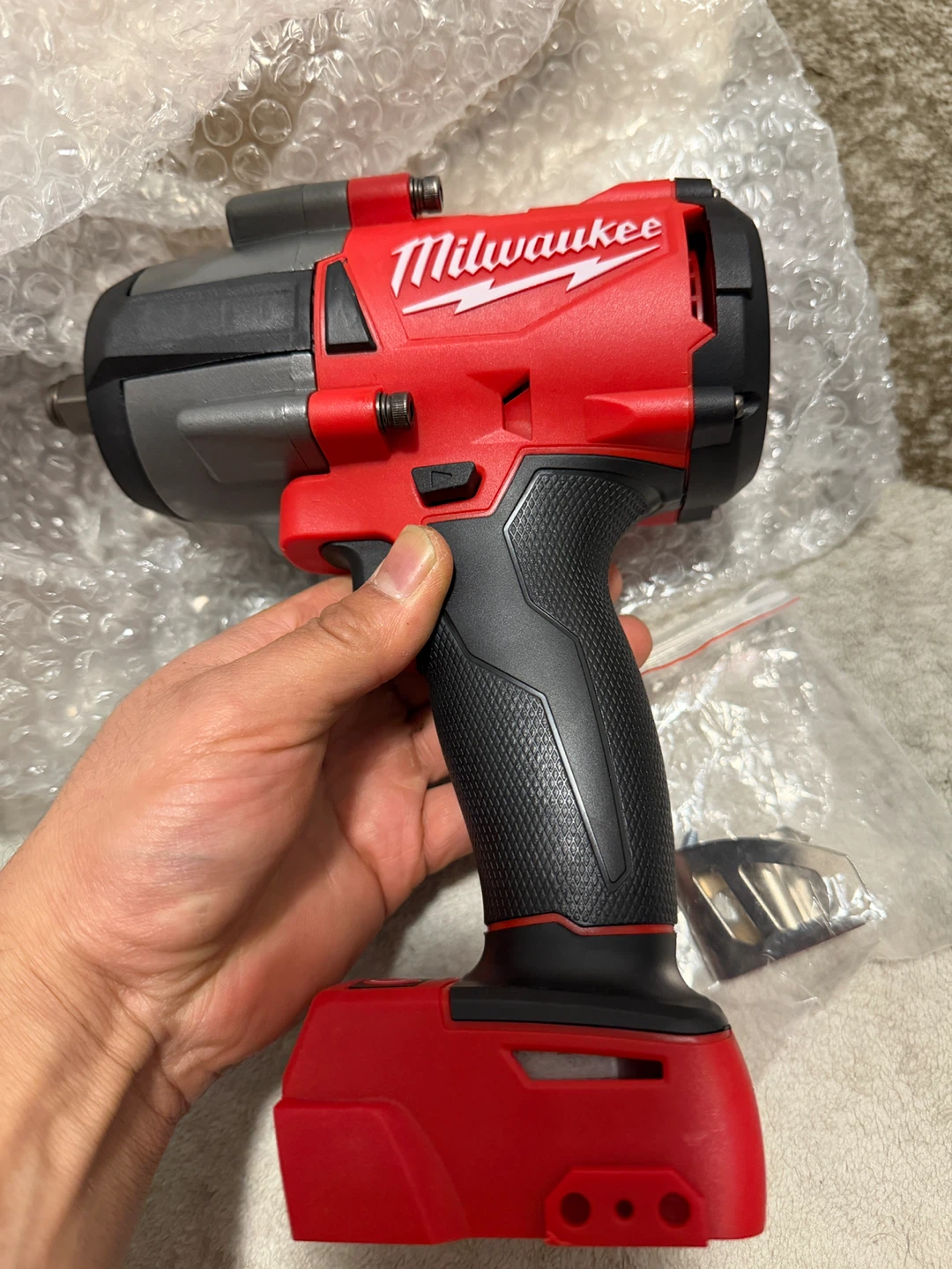 Milwaukee M18 FMTIW2F12 Impact Wrench - photo 3