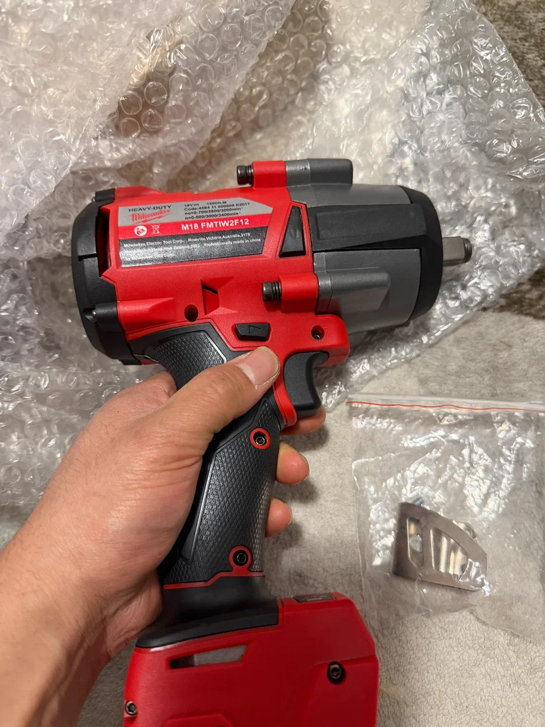 Milwaukee M18 FMTIW2F12 Impact Wrench thumbnail