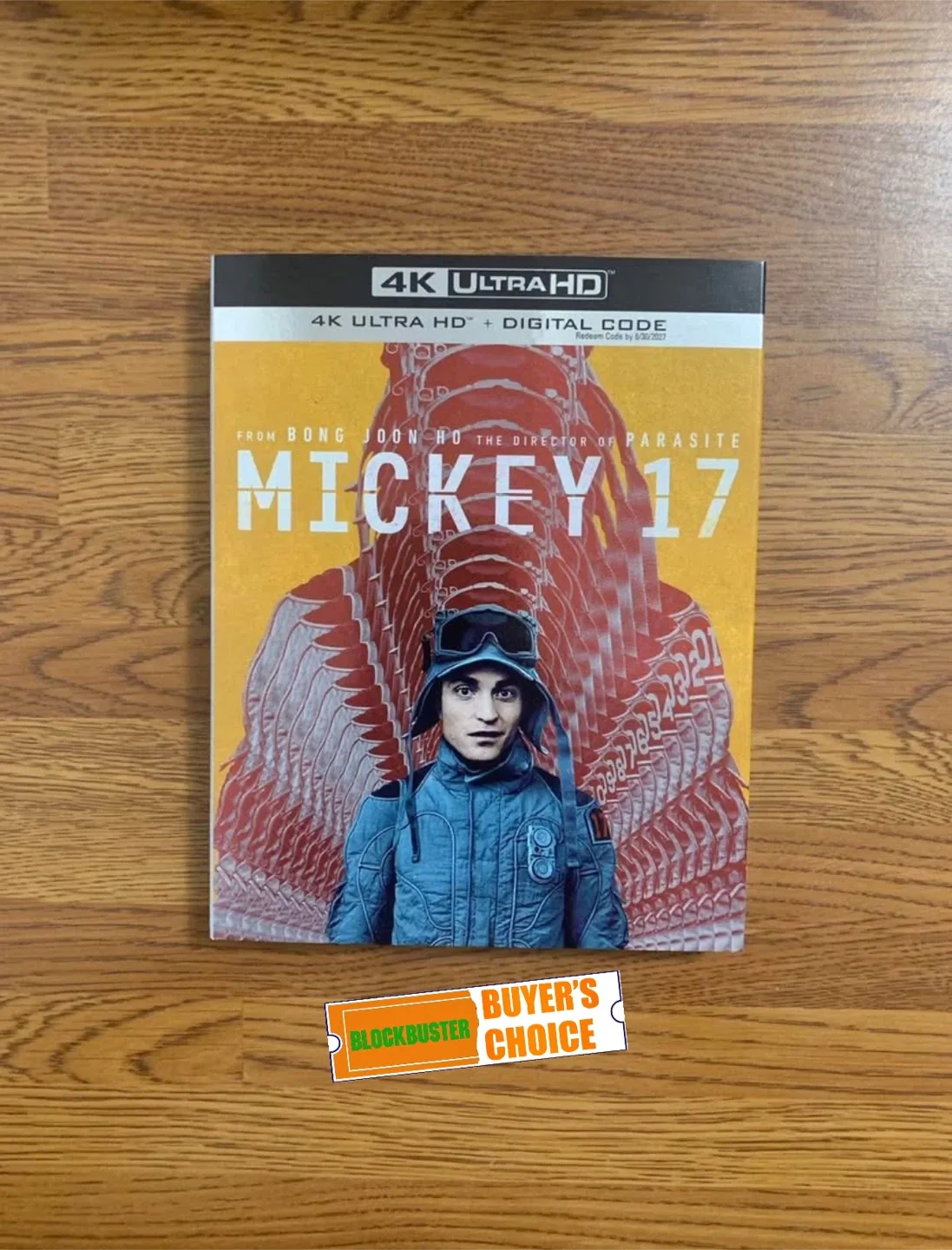 Mickey 17 4K UHD Blu-ray Combo Pack thumbnail