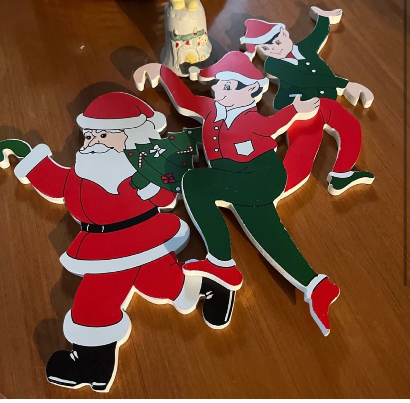 Hang this wood figures for your Christmas holiday - photo 2