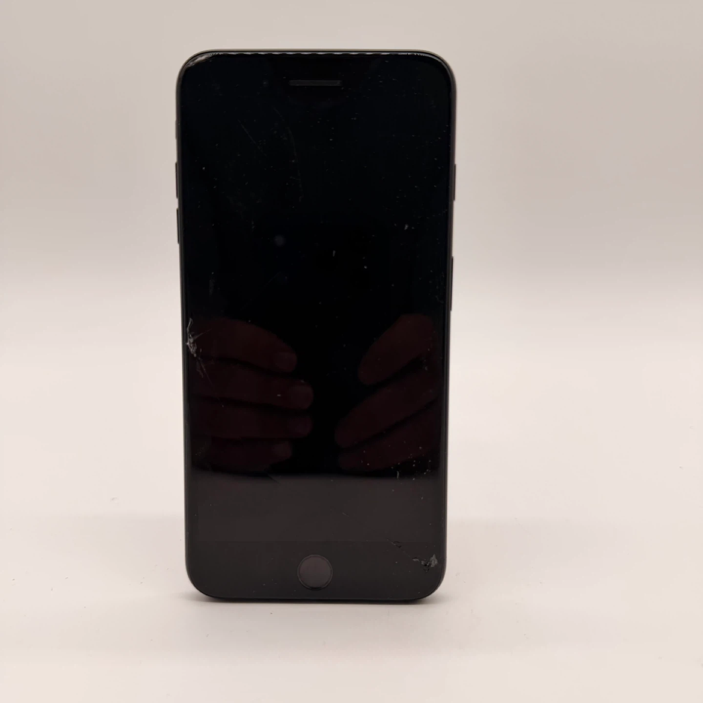 iPhone 7 Plus 128GB - Cracked Screen - photo 5