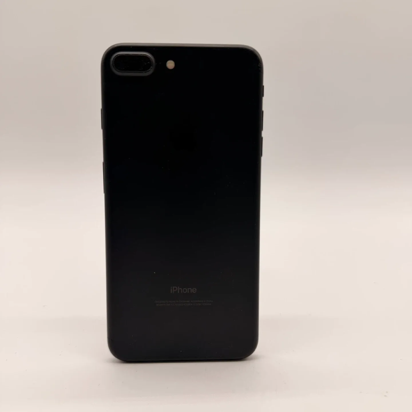 iPhone 7 Plus 128GB - Cracked Screen image indicator(2)