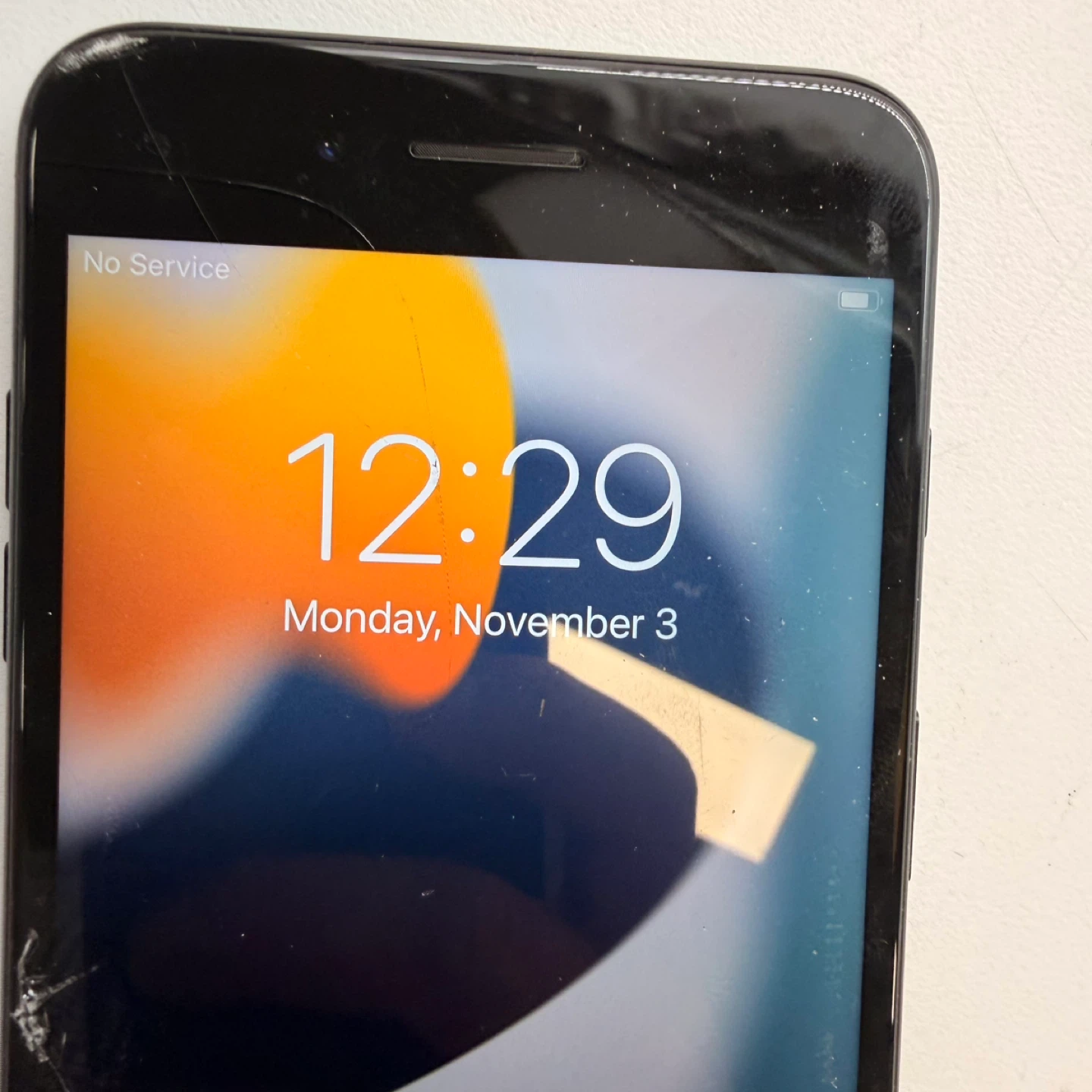 iPhone 7 Plus 128GB - Cracked Screen - photo 4
