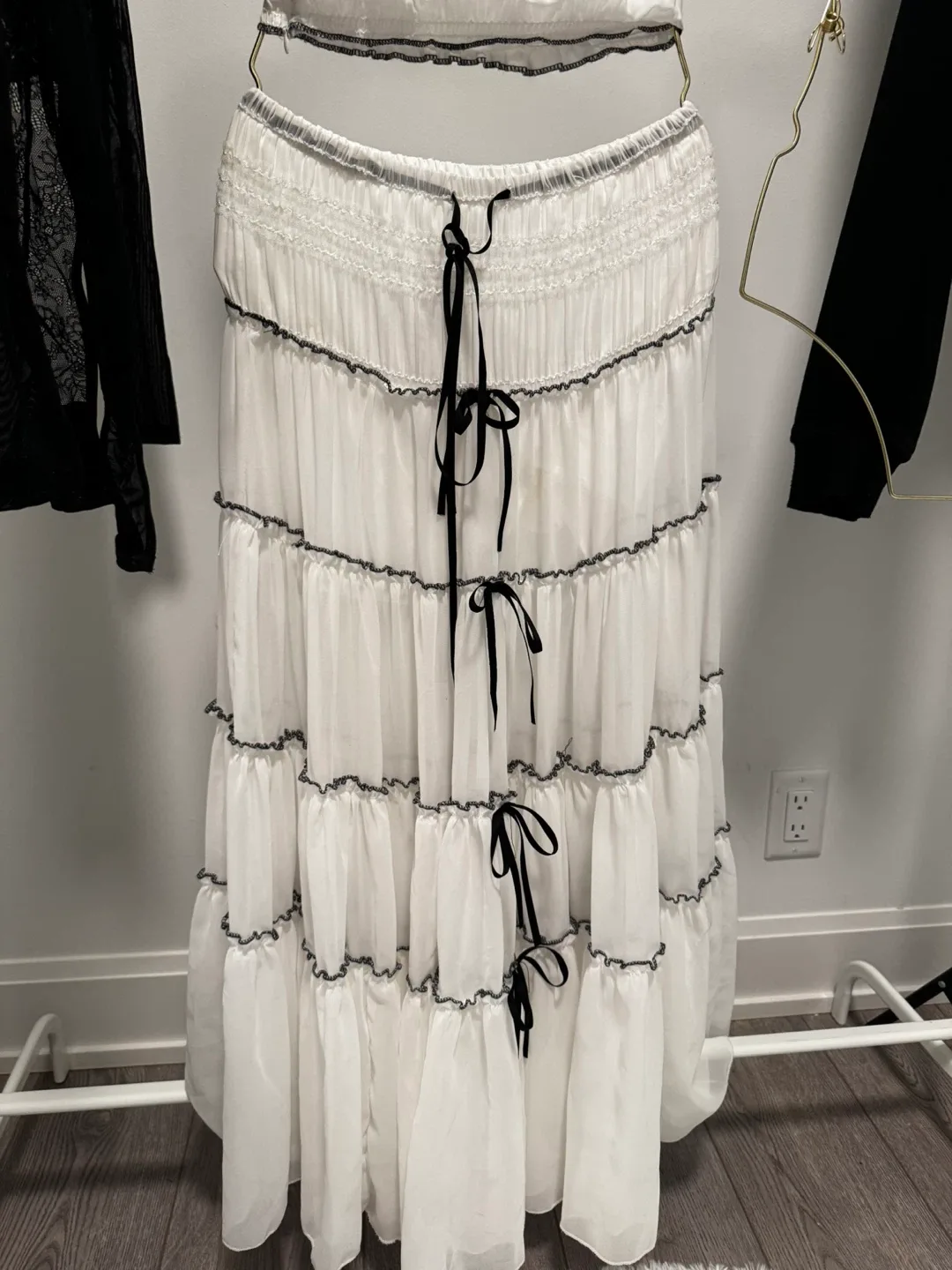 Vacation White Two-Piece Set image indicator(3)