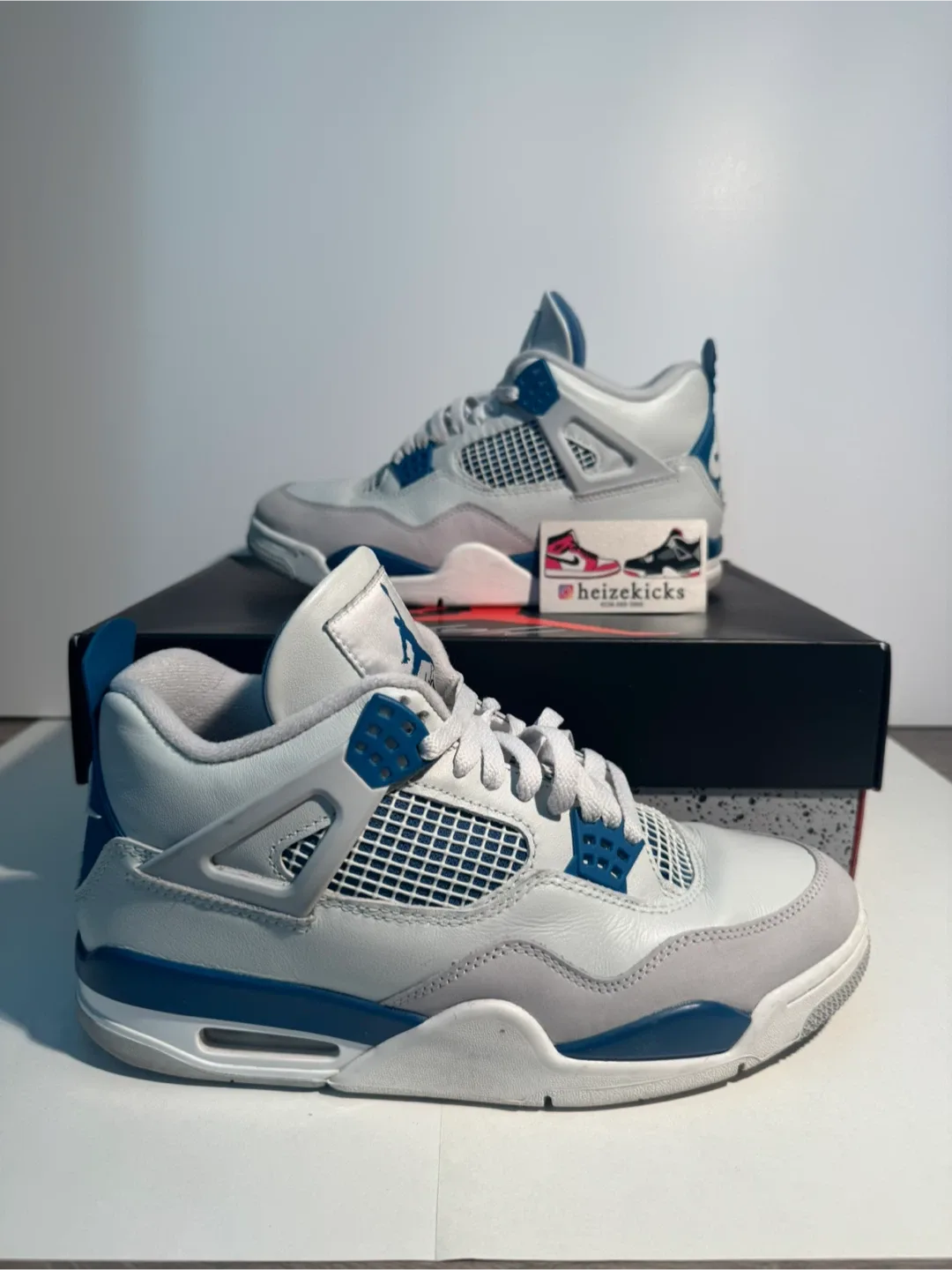 Jordan 4 Military Blue size 9