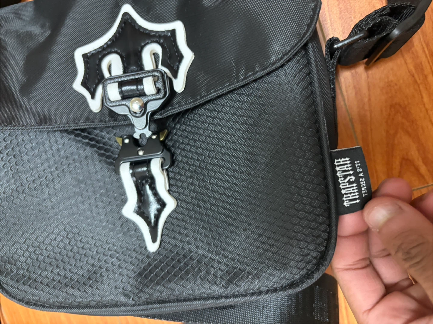 Trapstar London Black Shoulder Bag - photo 2