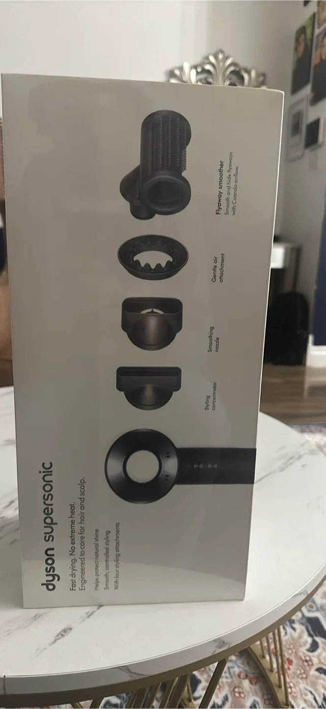 Dyson Supersonic Hair Dryer - New in Box image indicator(4)