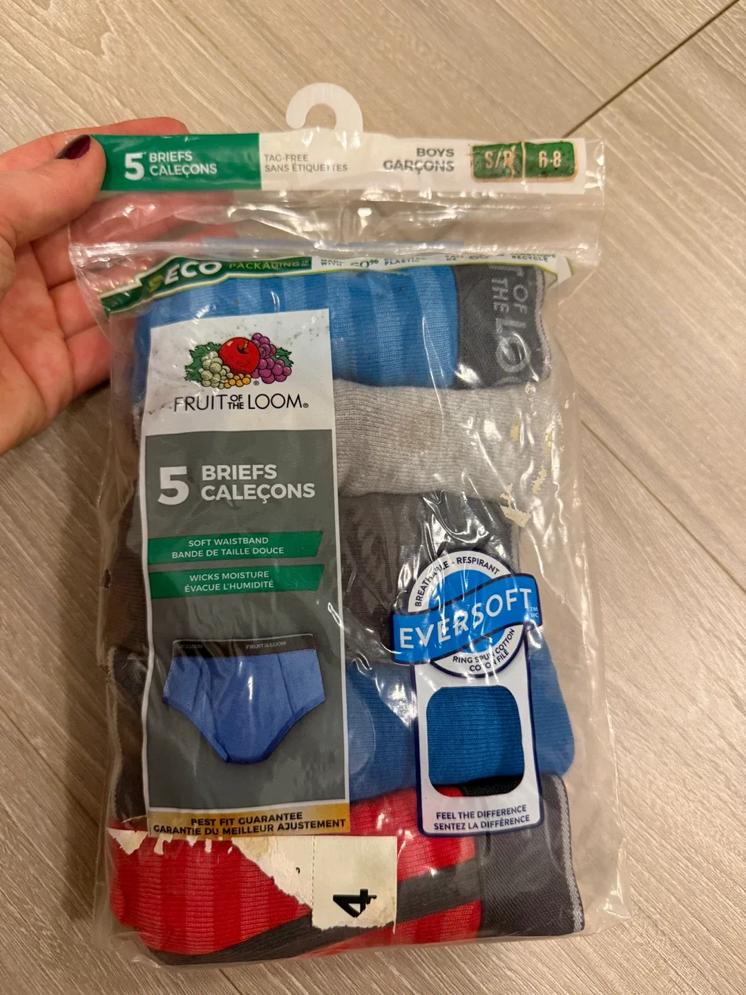 New Fruit of the Loom Boys Briefs - Size S (6-8)