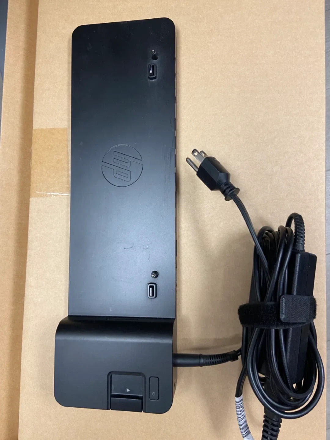 HP 2013 UltraSlim Docking Station image indicator(3)