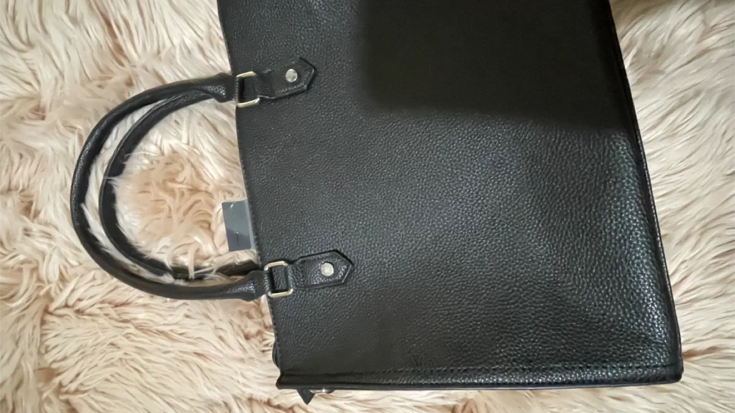 Matthew & Julian Black Tote Bag image indicator(4)