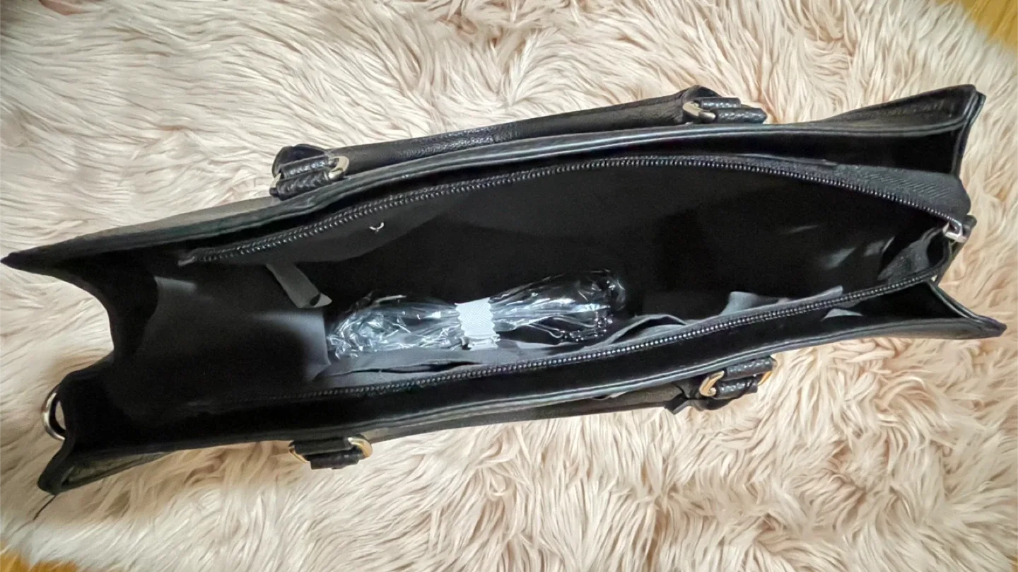 Matthew & Julian Black Tote Bag image indicator(5)