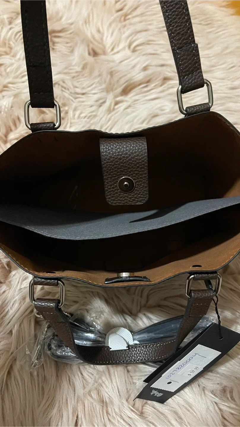 New Coach Leather Tote Bag Brown image indicator(4)