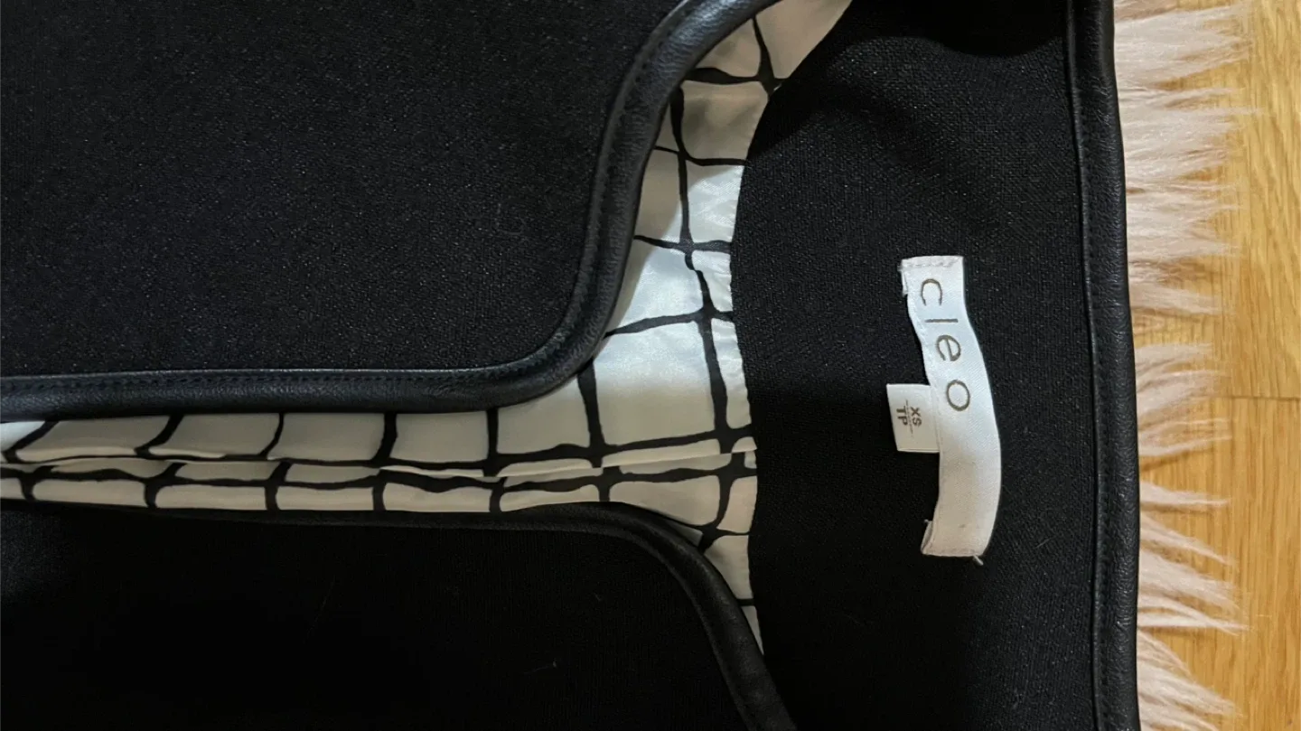 Cleo Black Blazer Coat - Size XS image indicator(3)