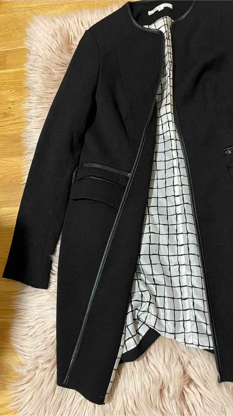 Cleo Black Blazer Coat - Size XS image indicator(2)