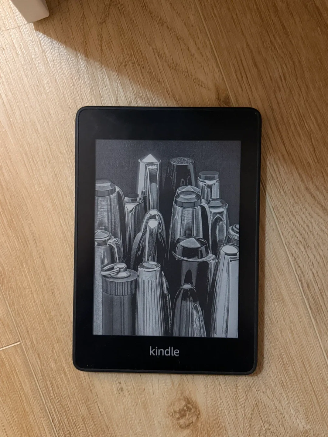 10th Gen Kindle Paperwhite e-reader