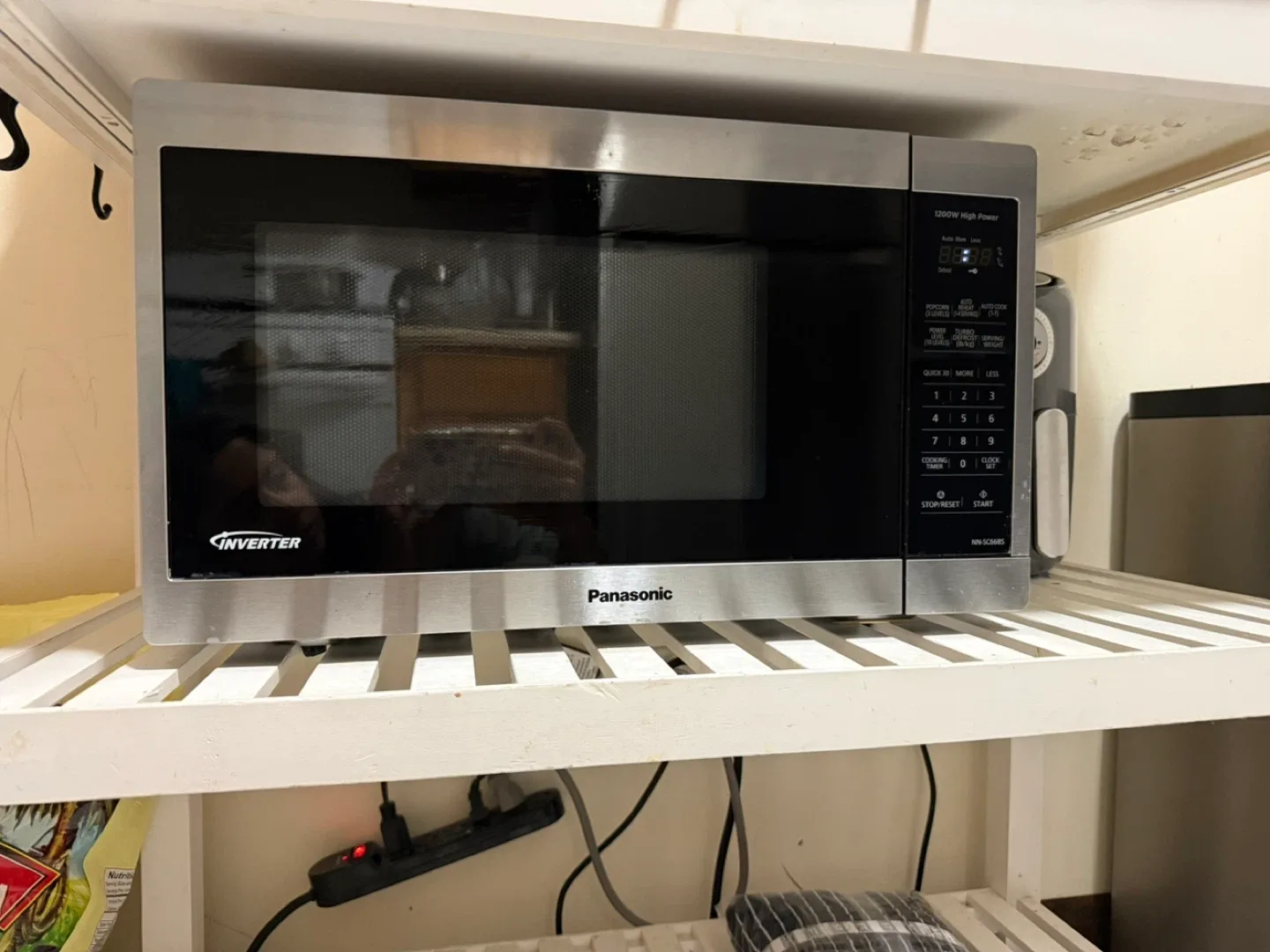 Panasonic 1.2 Cu. Ft. Countertop Microwave