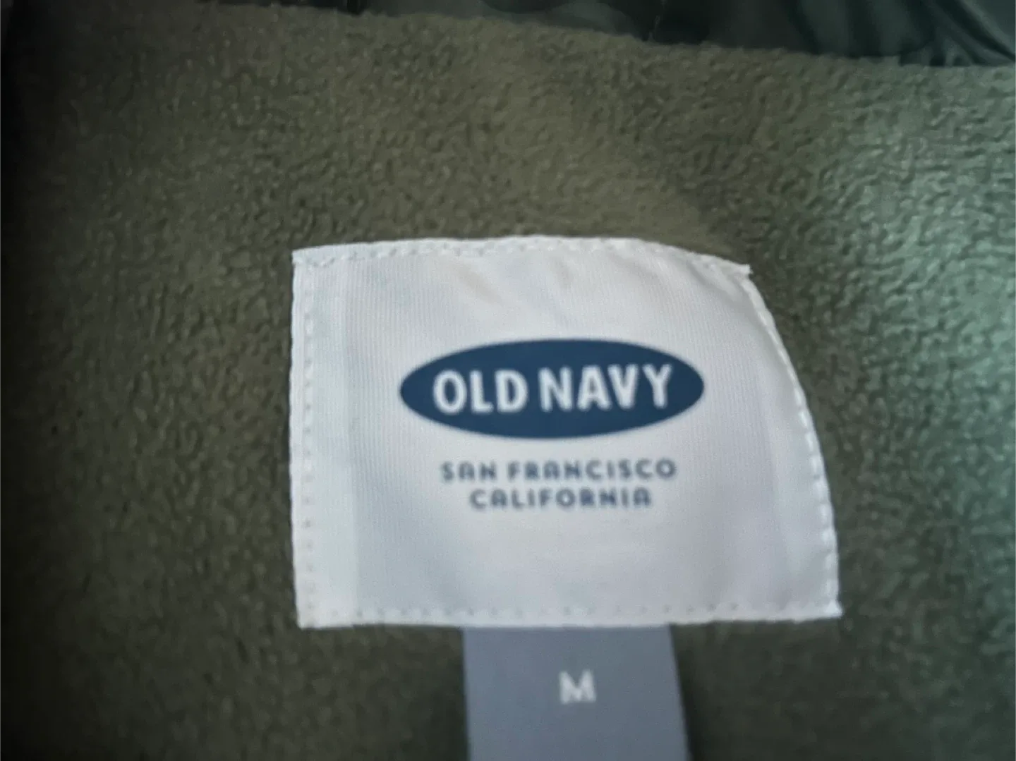 Old Navy Camo Puffer Vest - Size Medium image indicator(3)