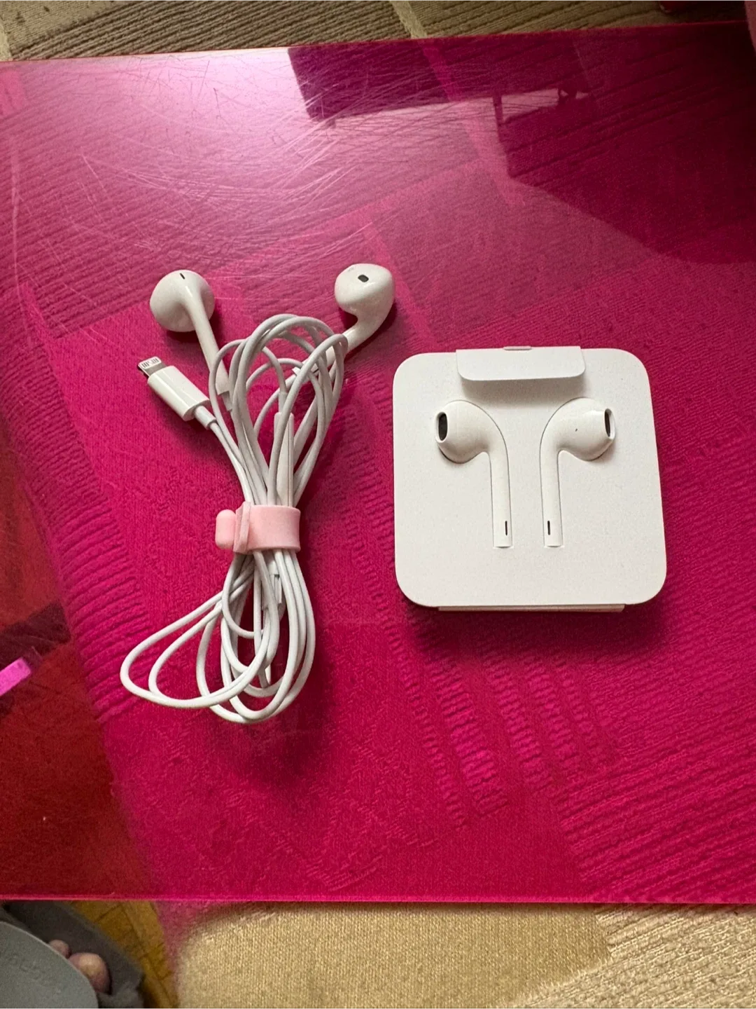 Apple Wired Earphones