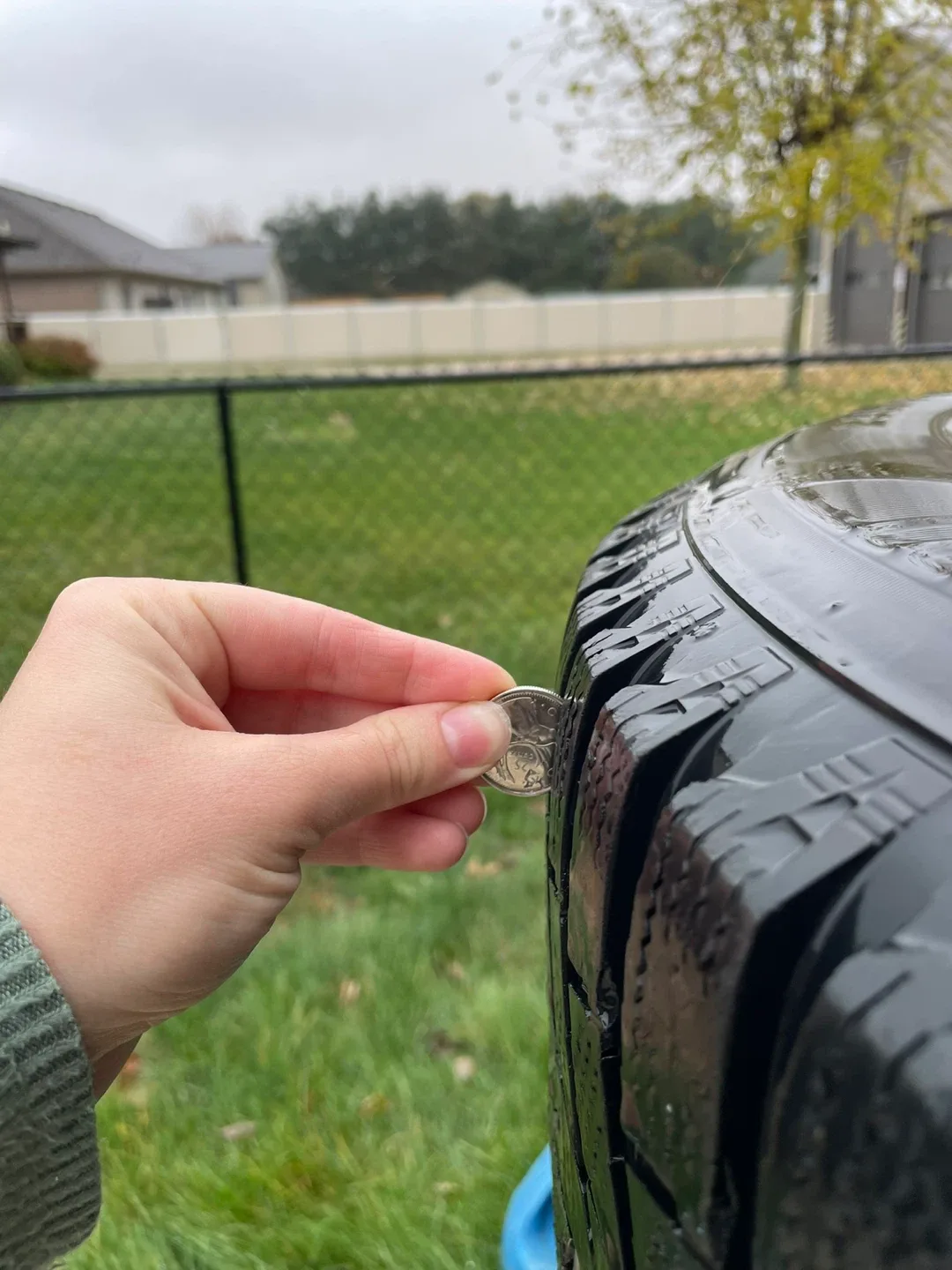 Ford 235/70R16 Winter Tires on Rims image indicator(3)