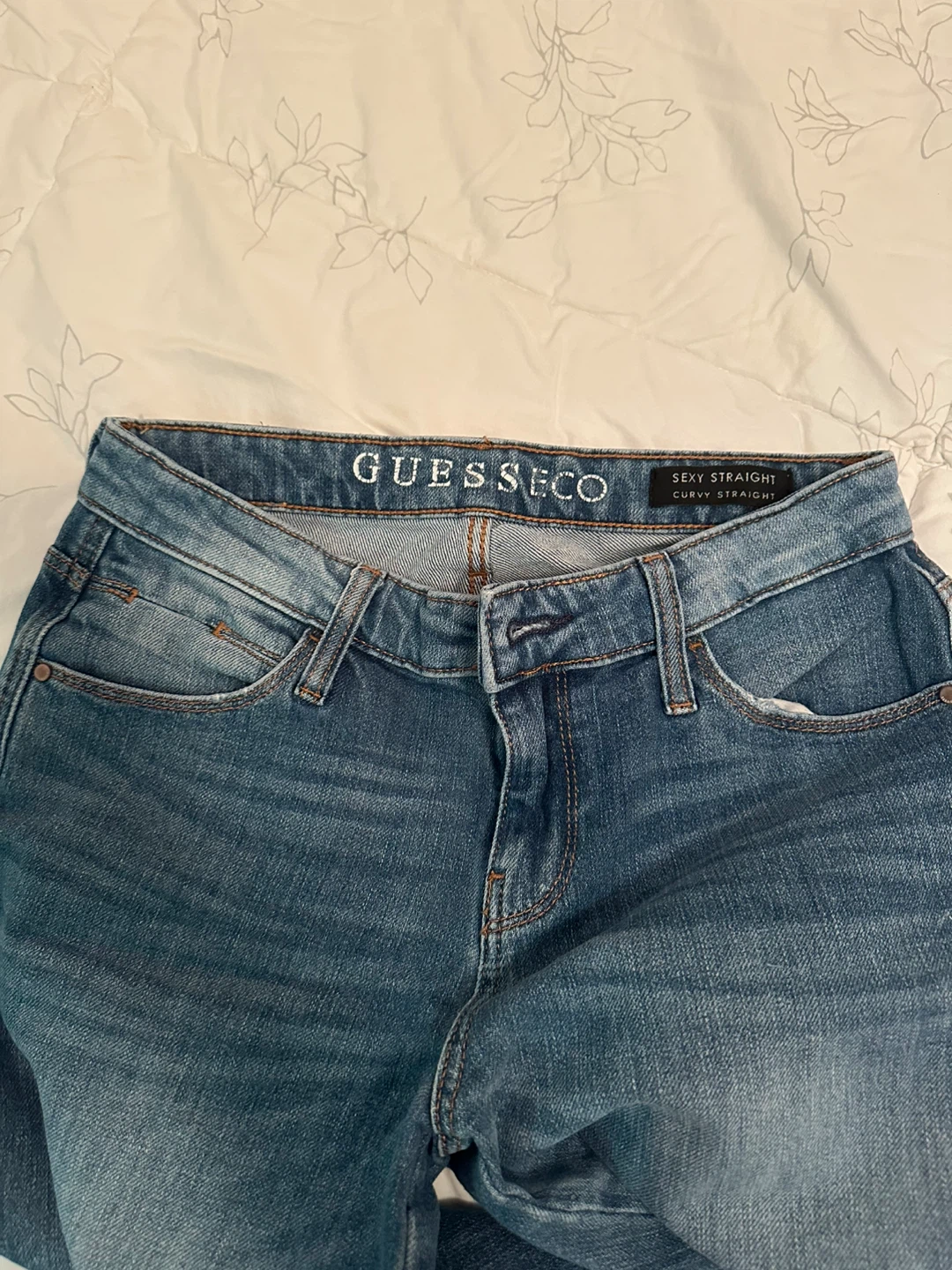 Size 25 Guess Sexy Straight Curvy Jeans, Length 81cm - photo 4