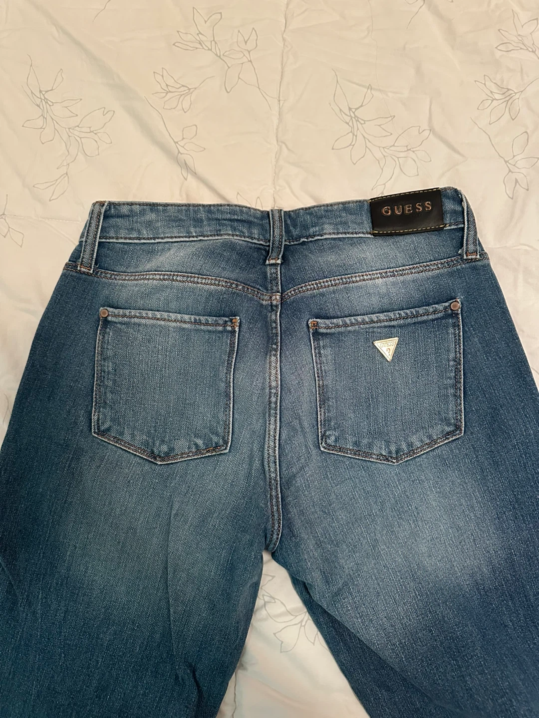 Size 25 Guess Sexy Straight Curvy Jeans, Length 81cm - photo 3