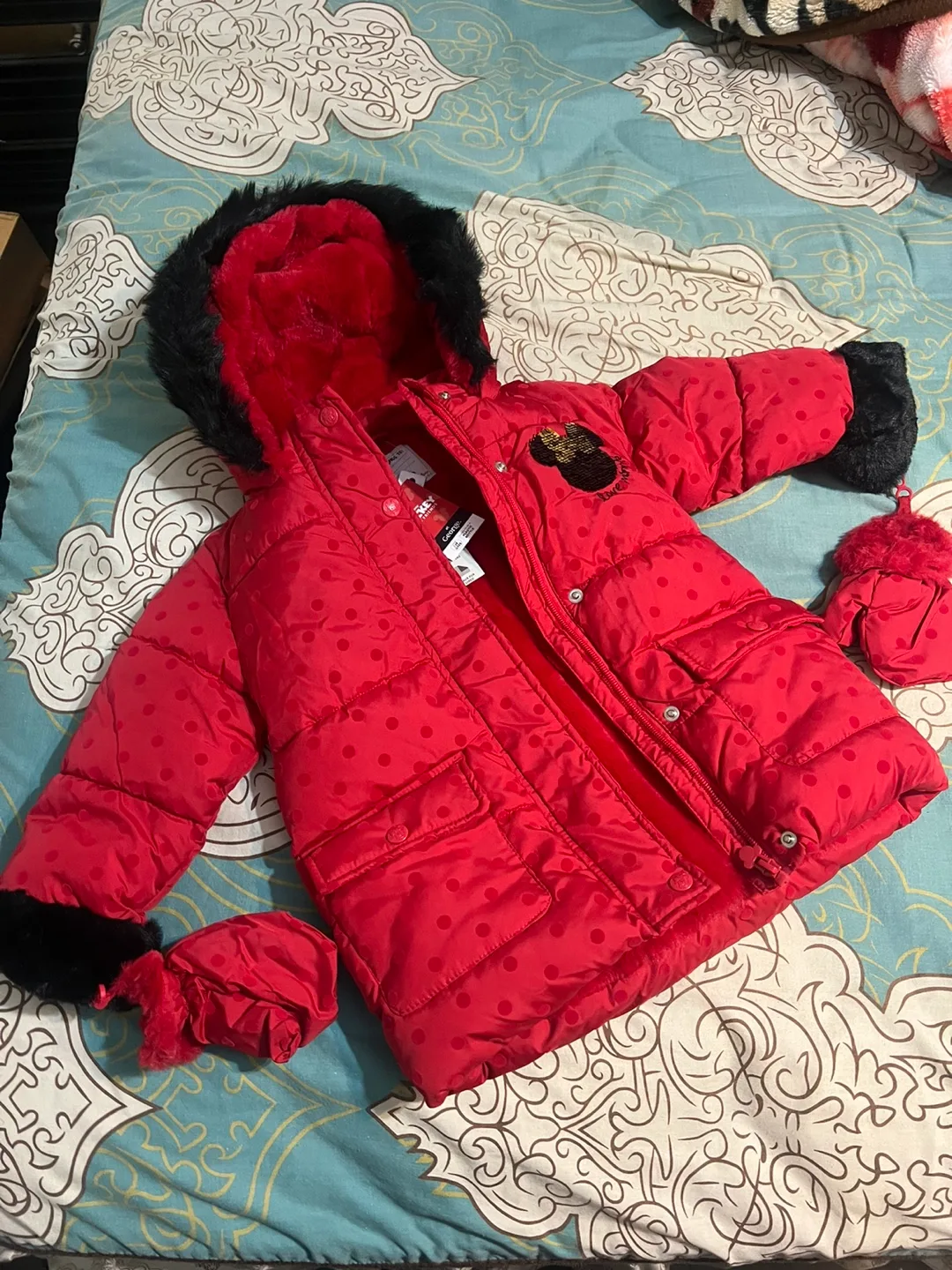 Mickey & Minnie Mouse Red Winter Jacket(Size 1 1/2-2 Years) image indicator(6)