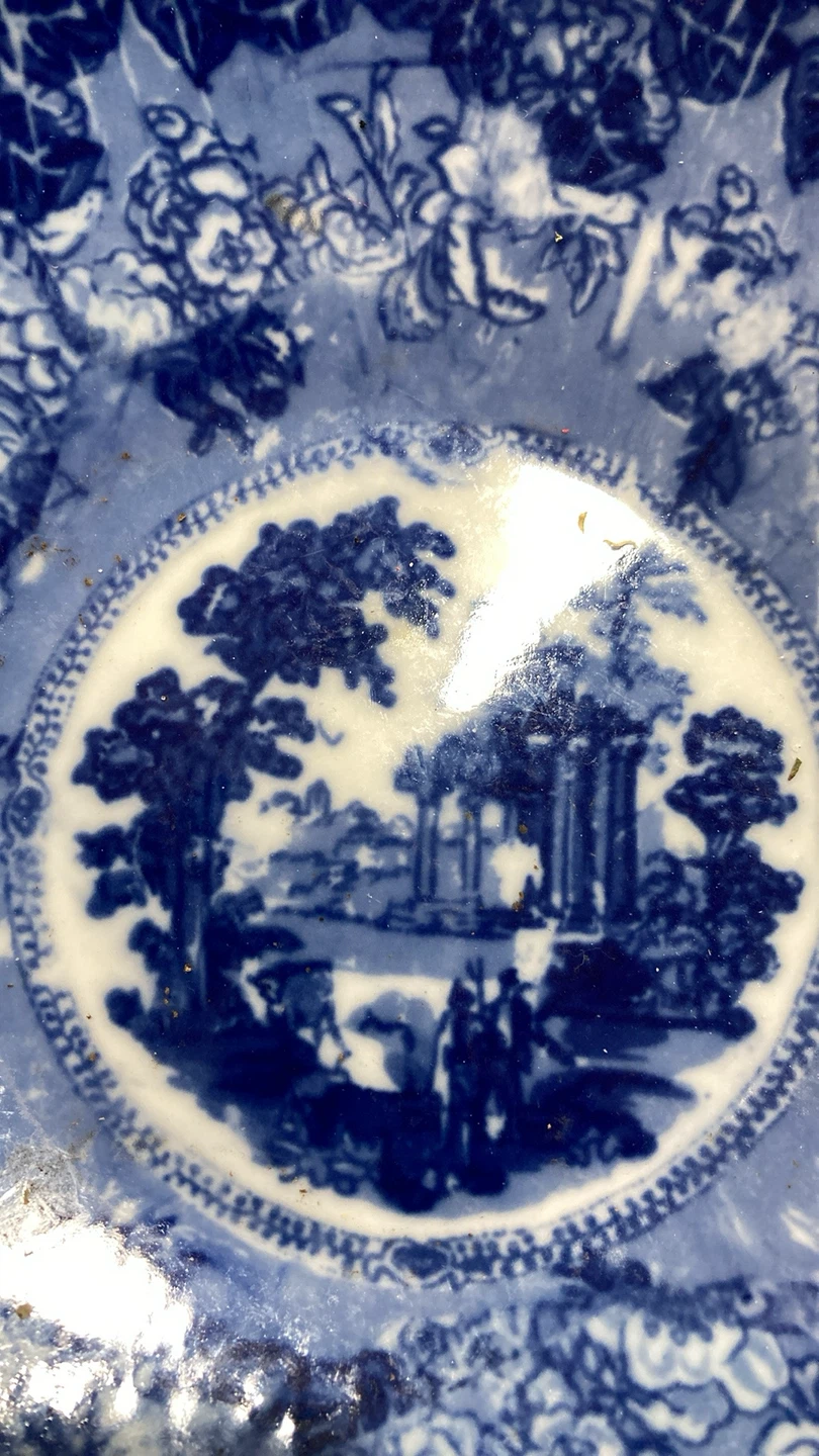 Circa 1913 Vine Blue & White Bowl - photo 2