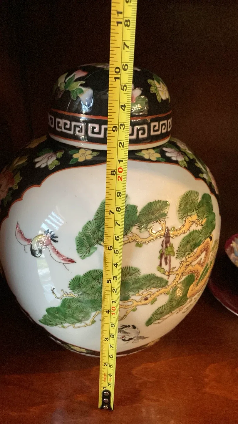 Vintage Floral Ceramic Jar with Lid image indicator(2)