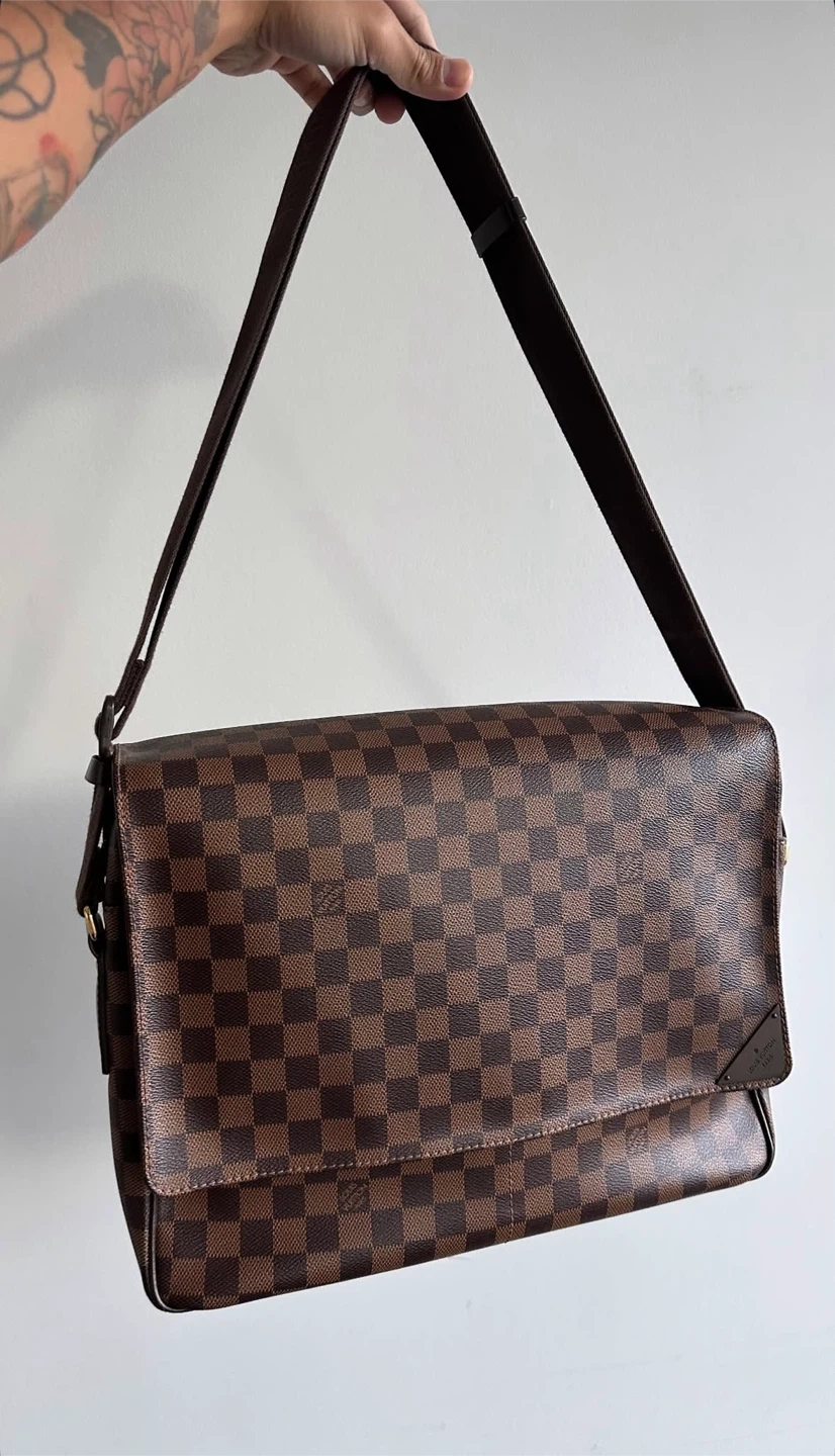 Pre-Loved Louis Vuitton Damier Ebene District PM Messenger Bag