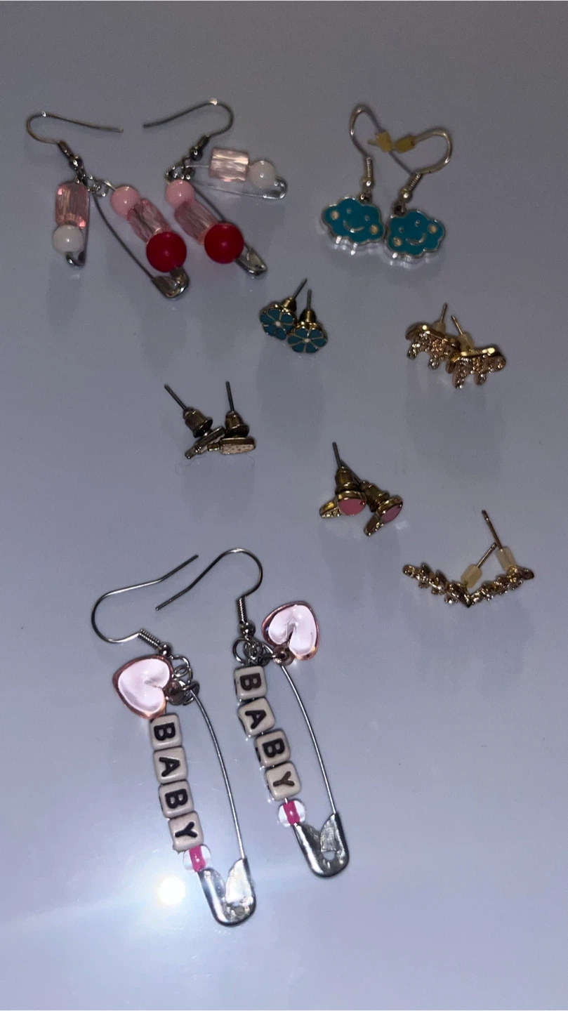 Assorted Earrings (8 Pairs) - photo 2