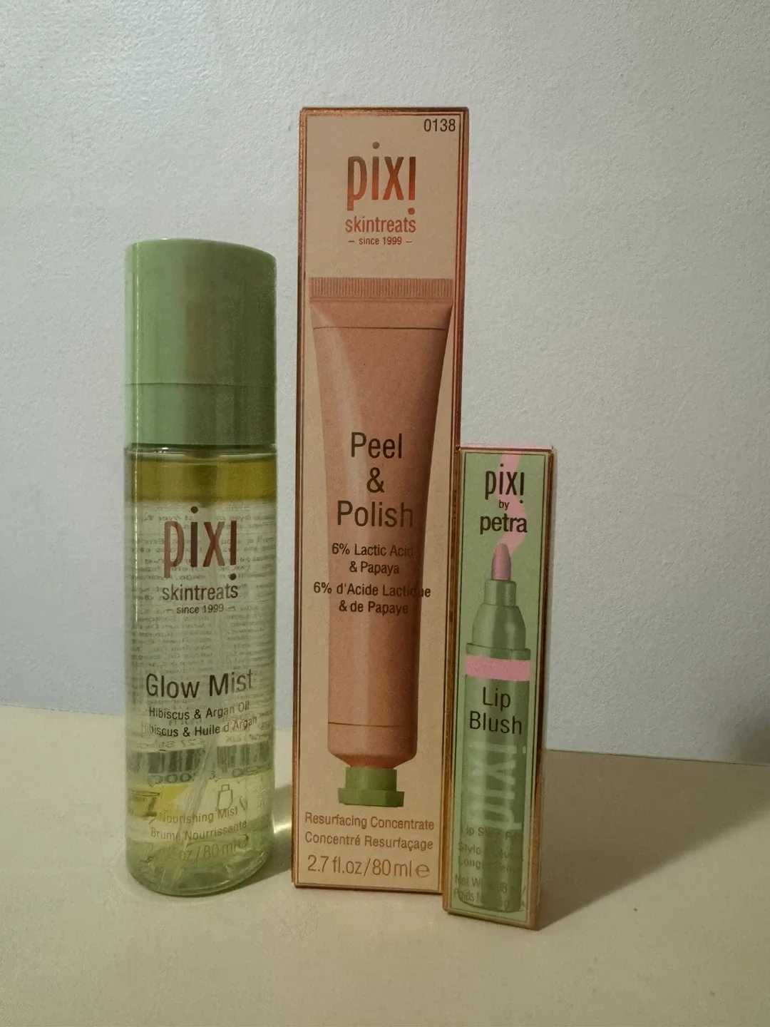 Pixi Skintreats Bundle: Glow Mist, Peel & Polish, Lip Blush image indicator(3)