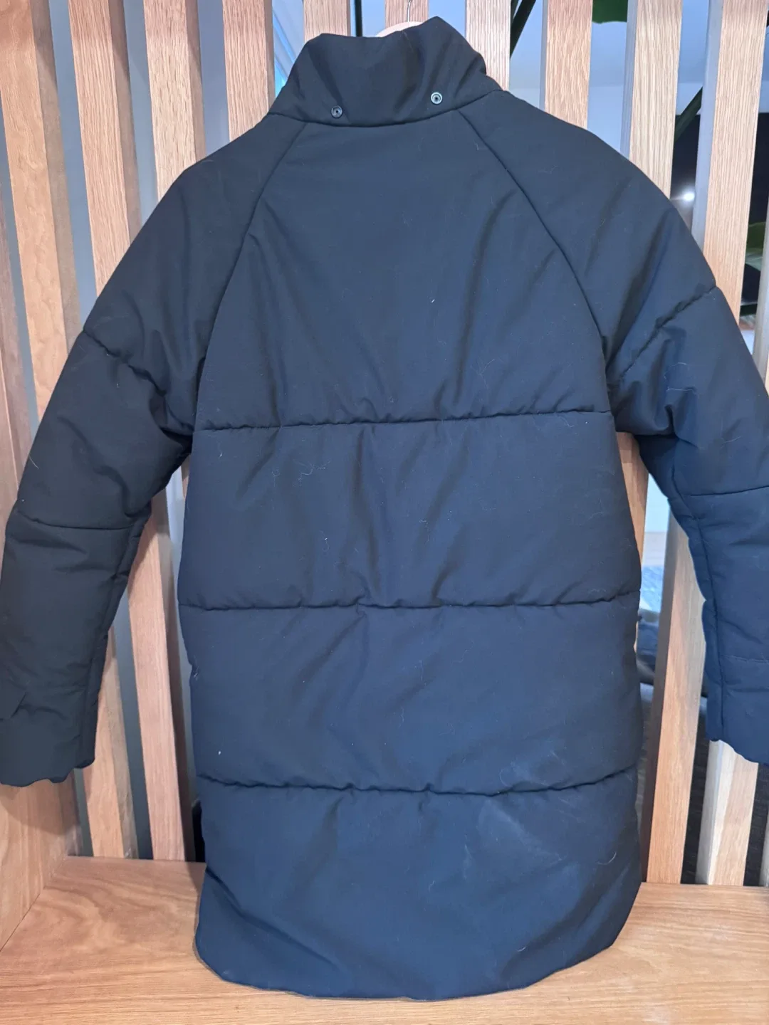 Helly Hansen Black Puffer Jacket - Size 164/14 image indicator(2)