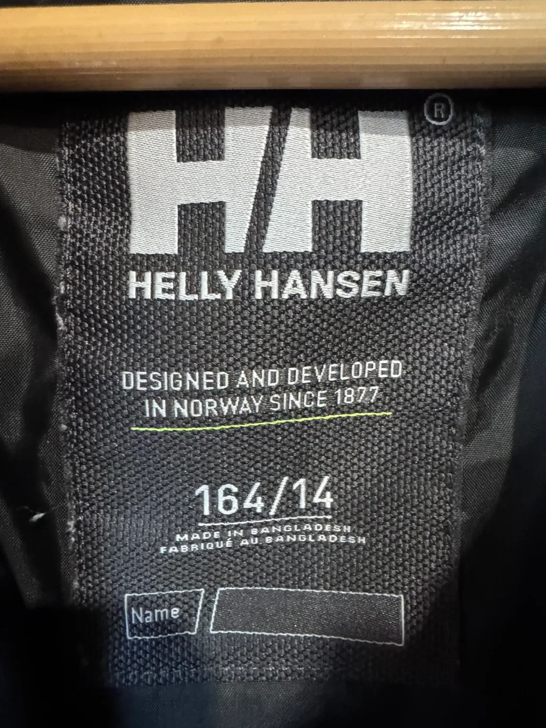 Helly Hansen Black Puffer Jacket - Size 164/14 image indicator(3)