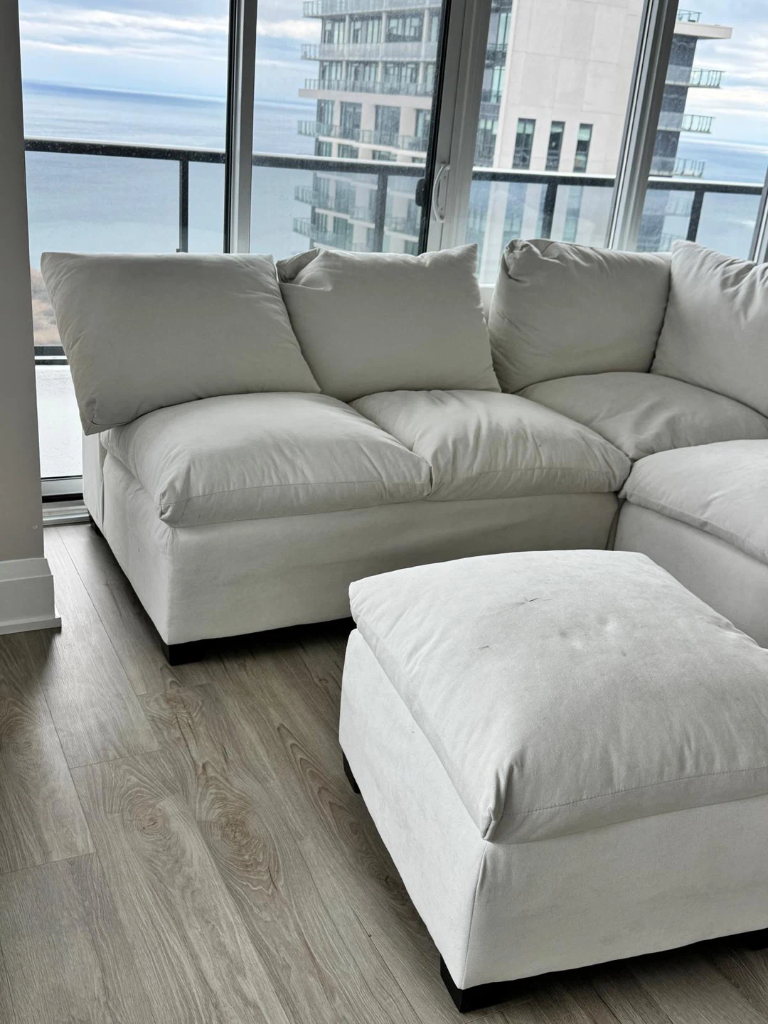 Sectional - photo 3